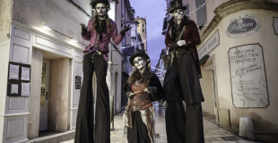 Echassiers lutins Samedi, théâtre participatif avec possibilité de jonglage lumineux