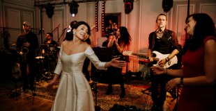 Ambiance de soirée de mariage avec l’orchestre Smart Music