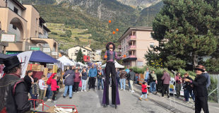 5 balles sur echasses