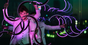 Spectacle jongleurs LED