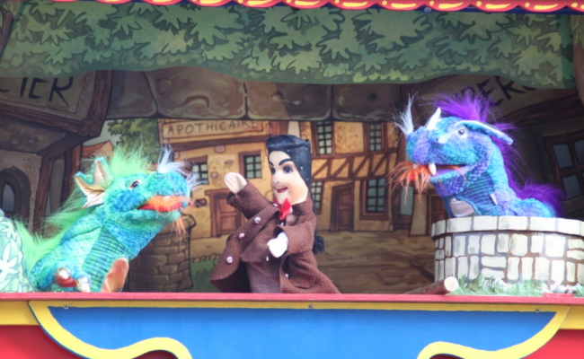 En Bretagne, le Minimal Circus et ses drôles de marionnettes à