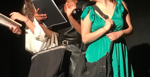 Les trois filles qui font la liste du lycée