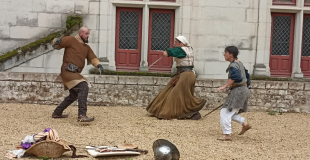 Bout de chiffon pour le château de Monts sur Guesnes