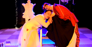 deux reines Alice au Pays des Merveilles_Compagnie Les Enfants Sauvages