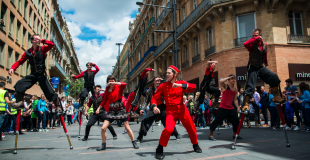 Le Rouge Nous Va Si Bien