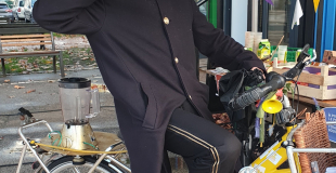 Sur la Fruitcyclette, à Rilleux-la-pape avec O'totem