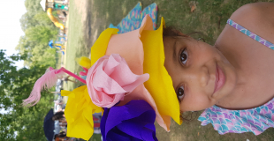 Chapeau rigolo en papier crépon