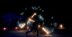 spectacle jongleur feu