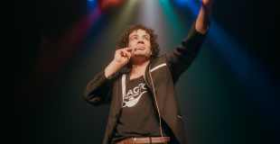 Yannis whY magicien breton