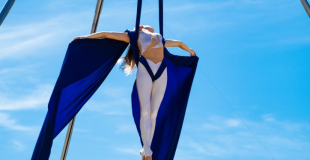 Tissu aérien sur portique 2