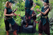 Lutins de Noël de la compagnie Arteflammes en déambulation