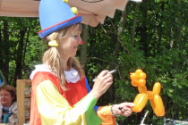 Clown Confetti et ballon chien