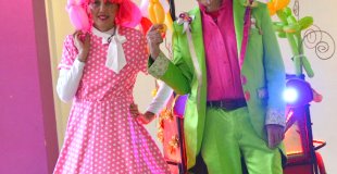 Manue et Phil - les ballonneurs - La charette à Fifi
