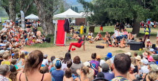 tapis de la mort et public