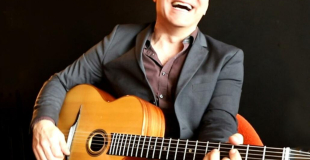 Daniel en Solo Guitare