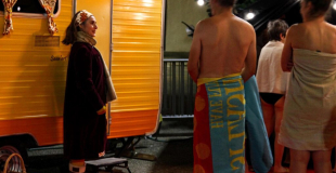 Juste avant d'entrer au sauna