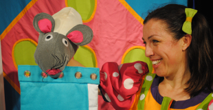 Nelly, la poupée du coffre à jouets