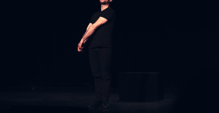 Camille Prioul dans Odyssée © Greg Piller