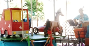 Le manège retro Par ici L'escampette le Touvet Isere