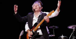 Raide dingue de toi, public !