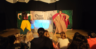 Blanche-Neige et la sorcière