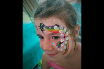 frimoussette artistique - maquillage enfant - tatouage bras arabesque
