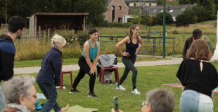 Romane Noulé et Cécile Parichet avec le public