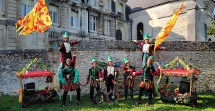 PARADE DES LUTINS DE NOËL  DE LA CIE DREAMLIGHTERS 2025