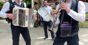 Fanfare Festive Modulable Cie Wim Percussion 