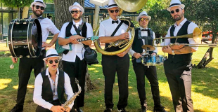 Fanfare Festive Modulable Compagnie WIM