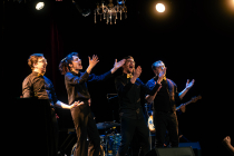 Comédien·nes lors d'un cabaret musical