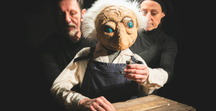 marionnettes manipulée à 2