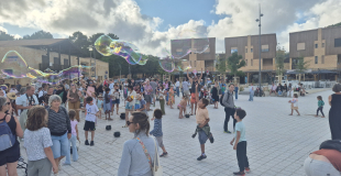 envol de bulles de savon lors d'un atelier