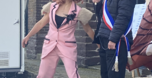 Adélaïde Poux Sur et Sans Mesure ; avec élue