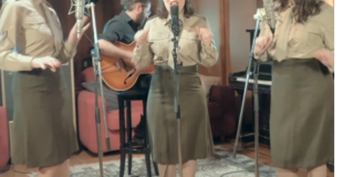 Tenue militaire - Hommage aux Andrews Sisters
