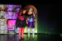 Kiki la sorcière et Mathilda la chevalière, les deux protagonistes principales