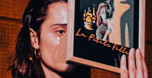 Présentation théatralisée des différents personnages