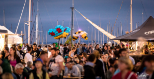 survole d'un festival gastronomique  