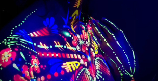 Maquillage Fluo, UV et paillettes 