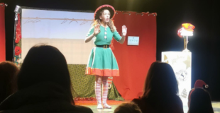 Mutine transforme les enfants du public en lutins